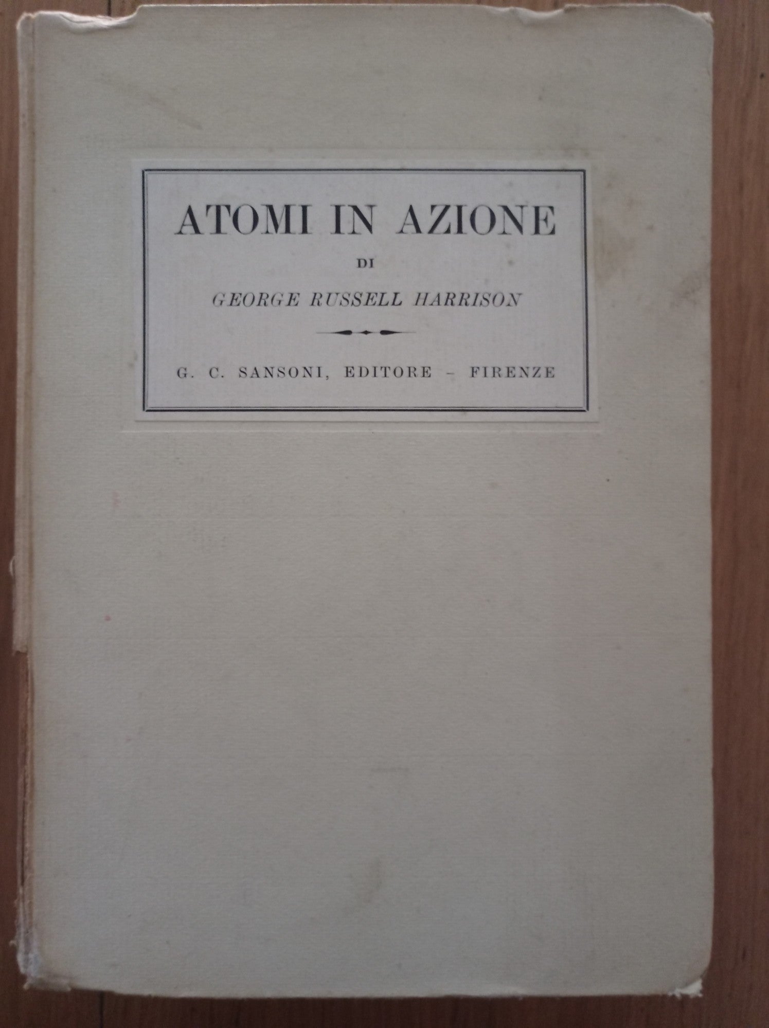 Atomi in azione - copertina