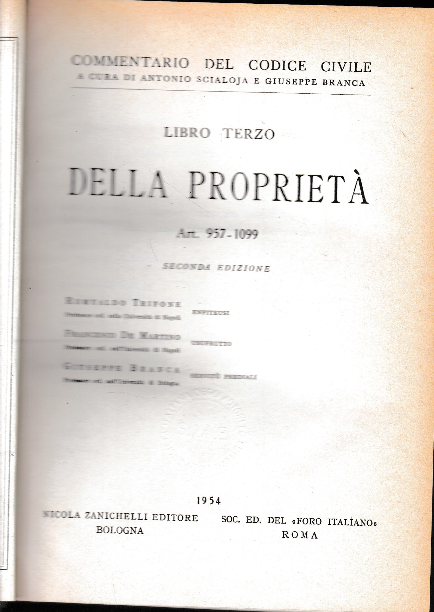Commentario del Codice Civile, libro terzo - della proprietà, art. 957-1099 - copertina