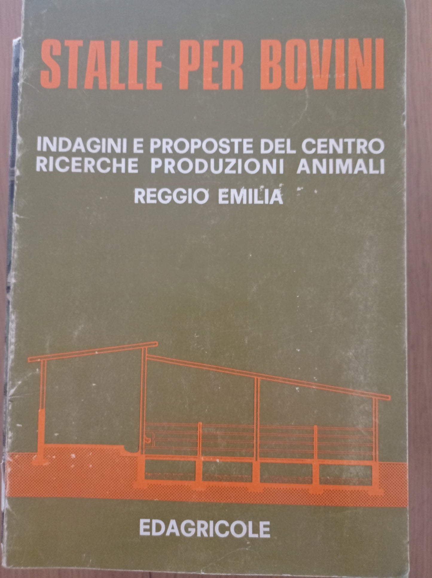Stalle per bovini. Indagini e proposte del Centro Ricerche Produzioni Animali - copertina