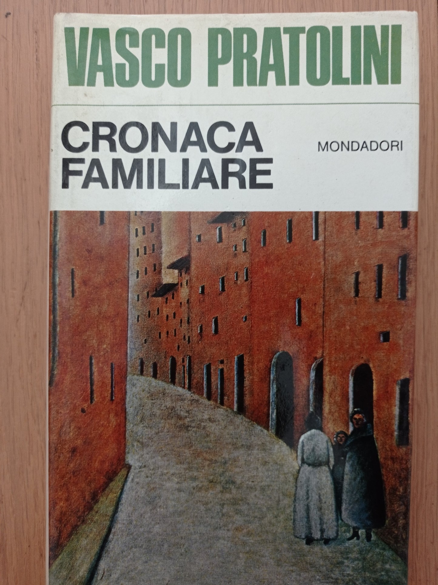 Cronaca familiare - copertina