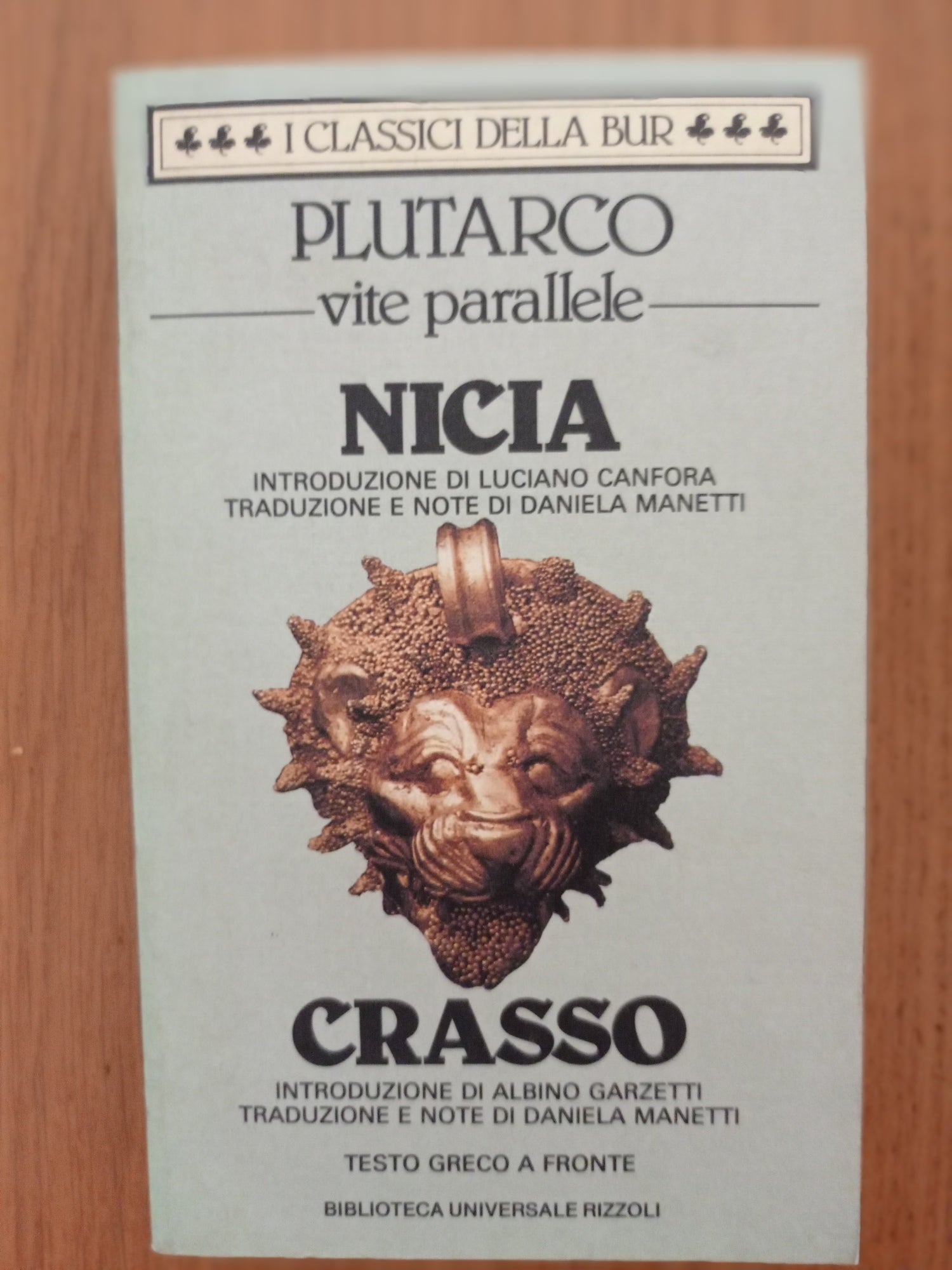 Vite parallele: Nicia Crasso - copertina