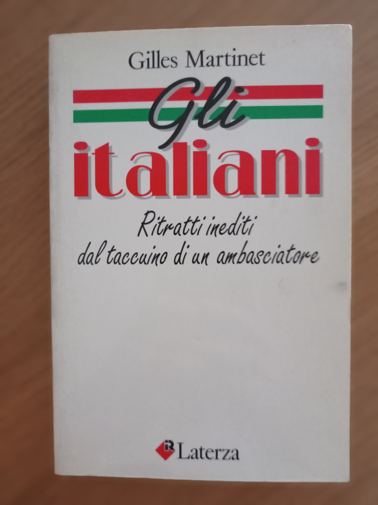 Gli italiani. Ritratti inediti dal taccuino di un ambasciatore - copertina