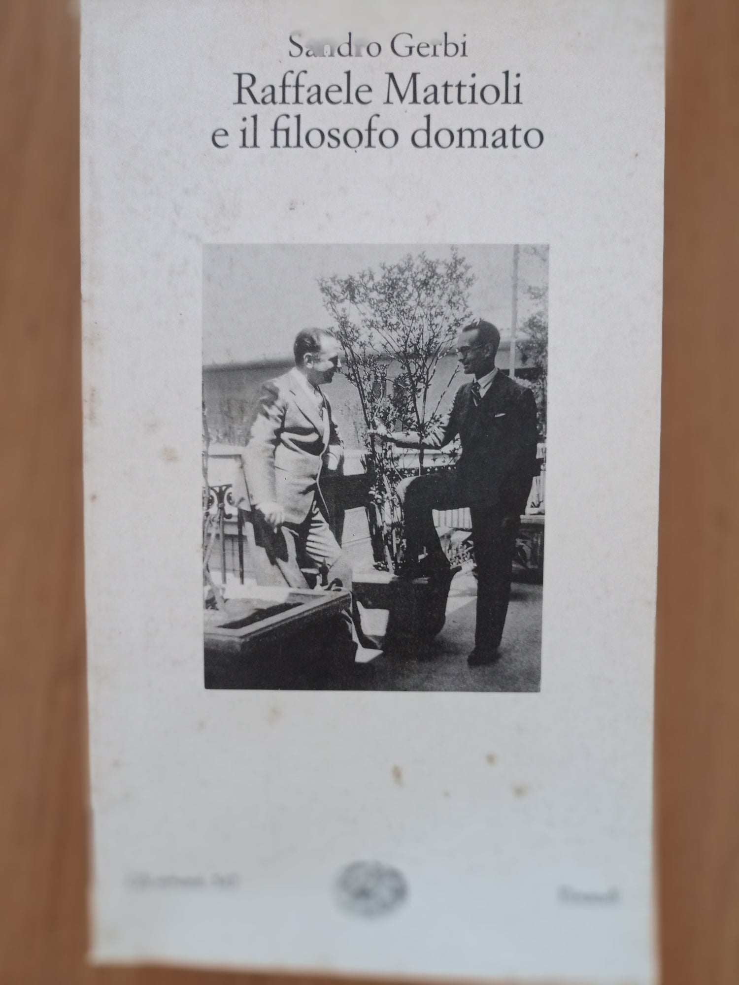 Raffaele Mattioli e il filosofo domato. Storia di un\'amicizia - copertina