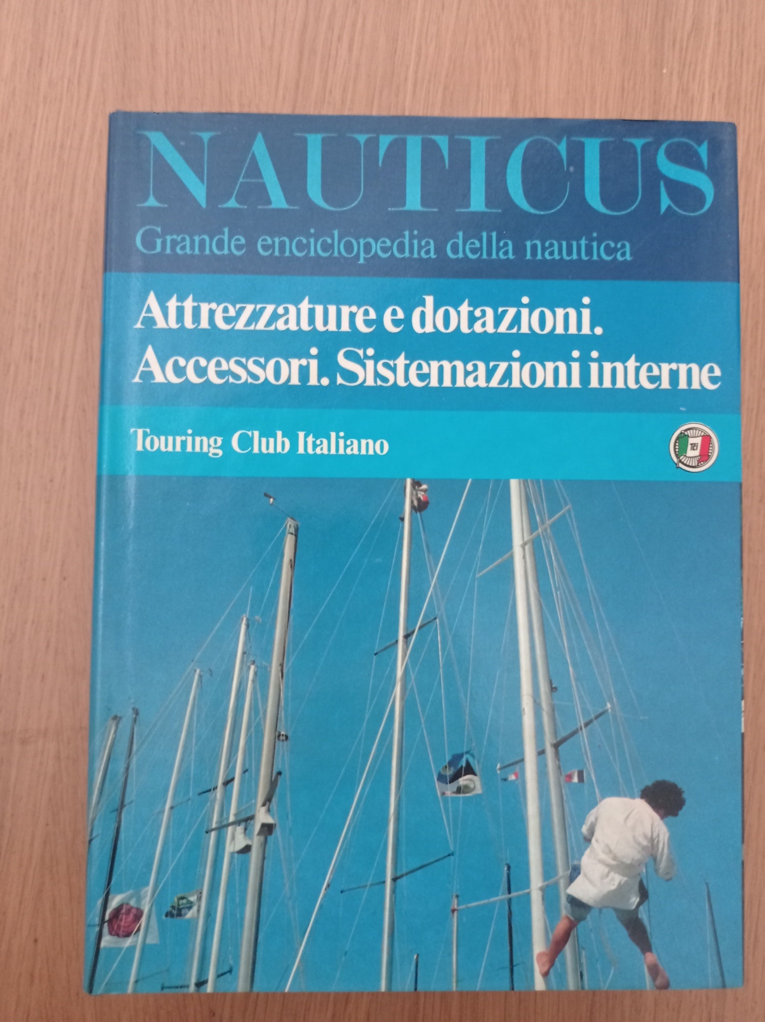 Nauticus: Attrezzature e dotazioni. Accessori. Sistemazioni interne - copertina