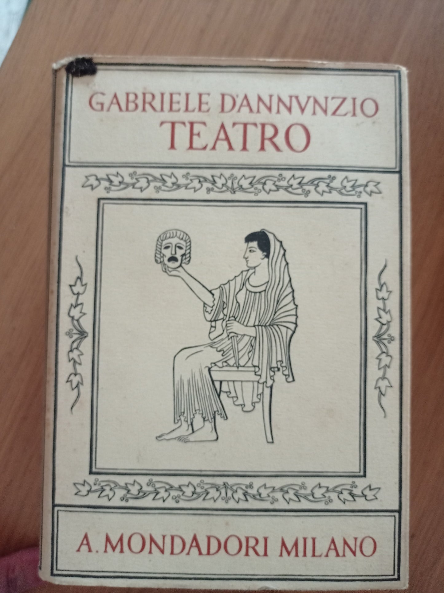 Teatro in due volumi - copertina