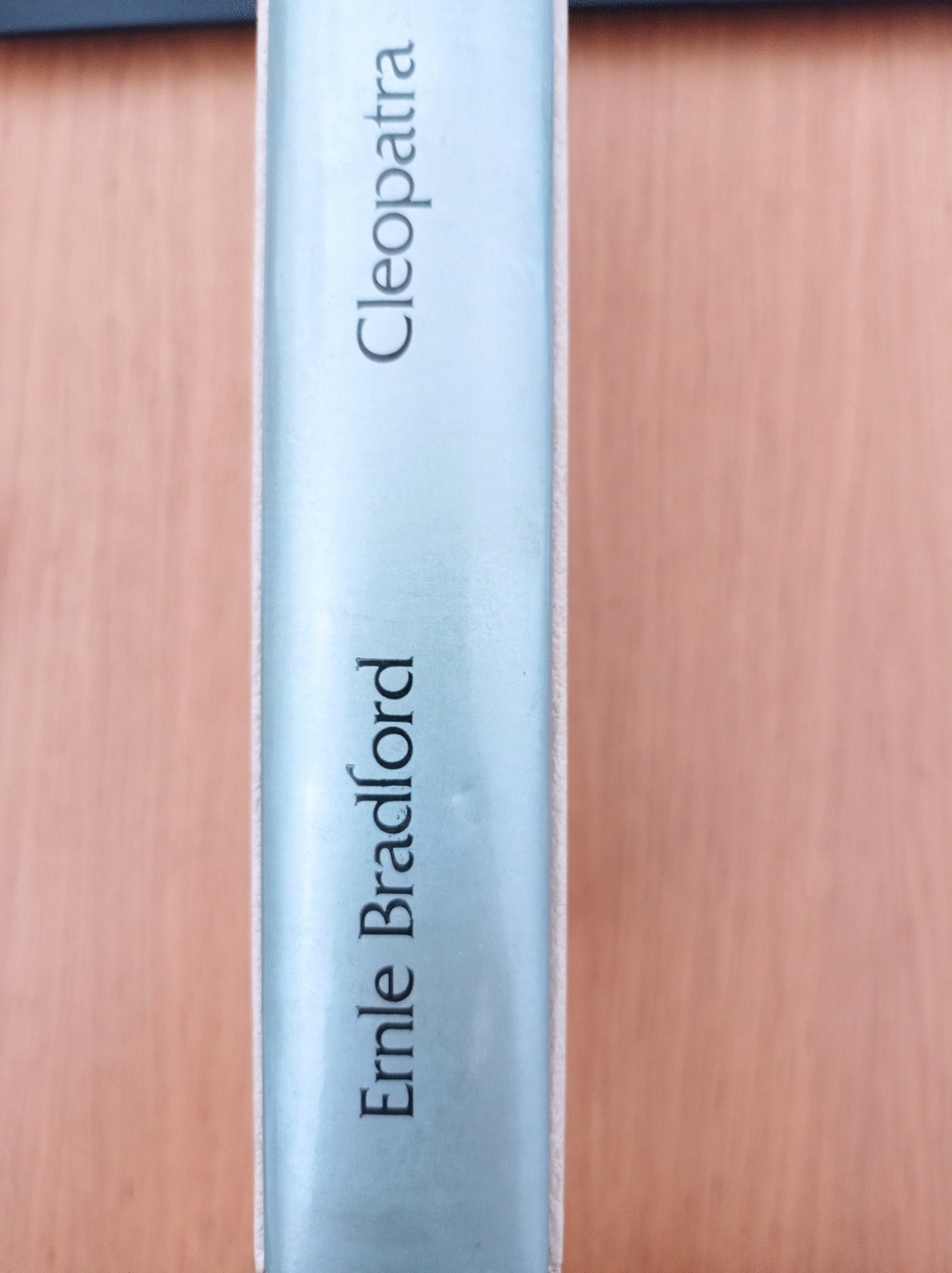 Cleopatra - copertina