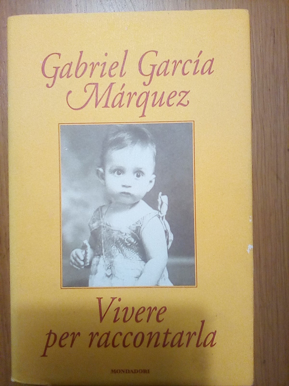 Vivere per raccontarla - copertina