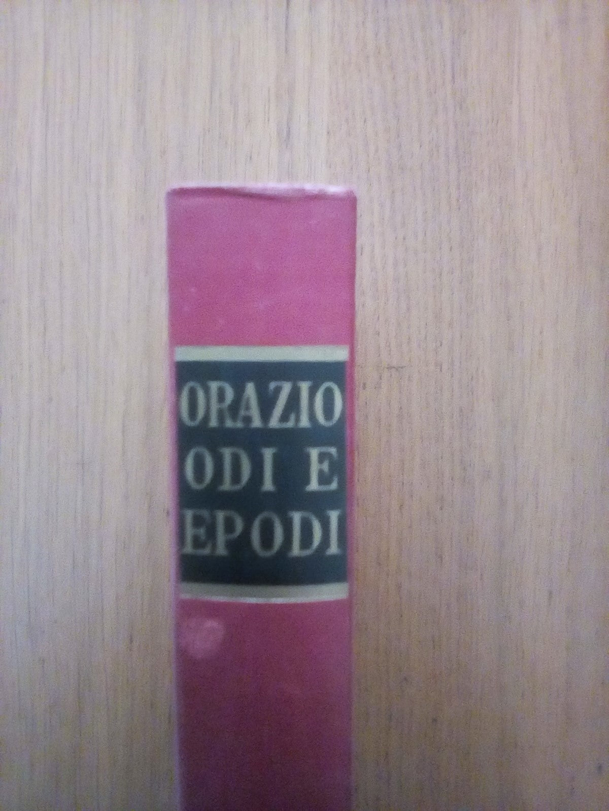 Le odi Il carme secolare Gli epodi - copertina