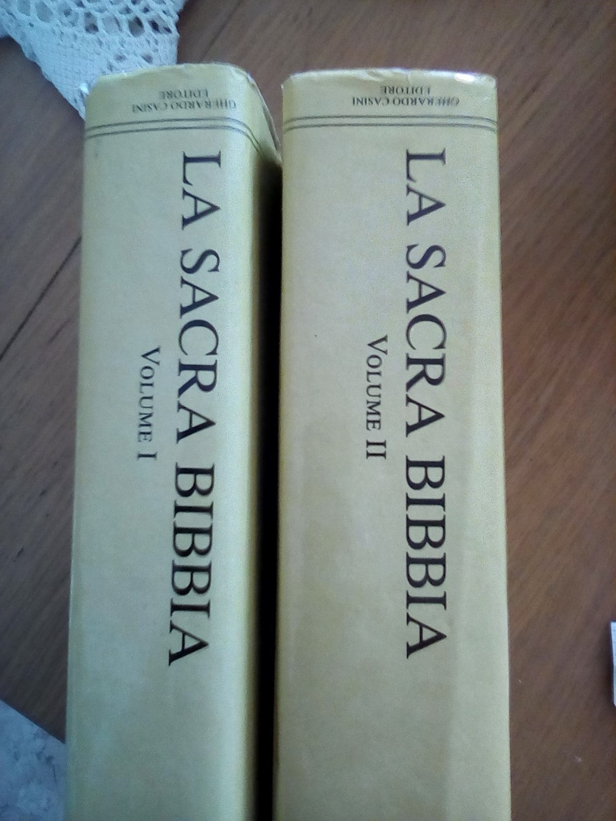 La Sacra Bibbia (due volumi) - copertina