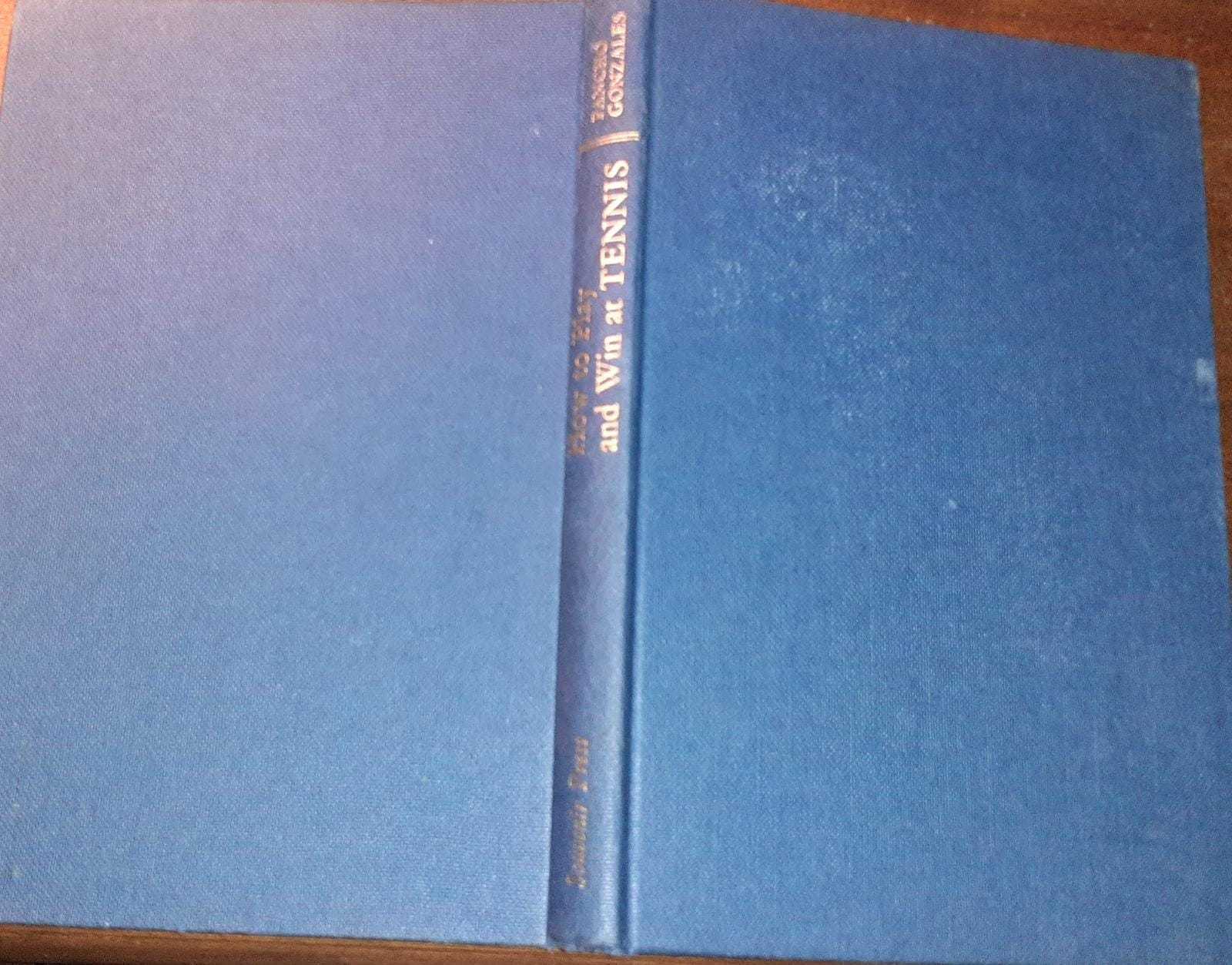 How to play and win at tennis - copertina