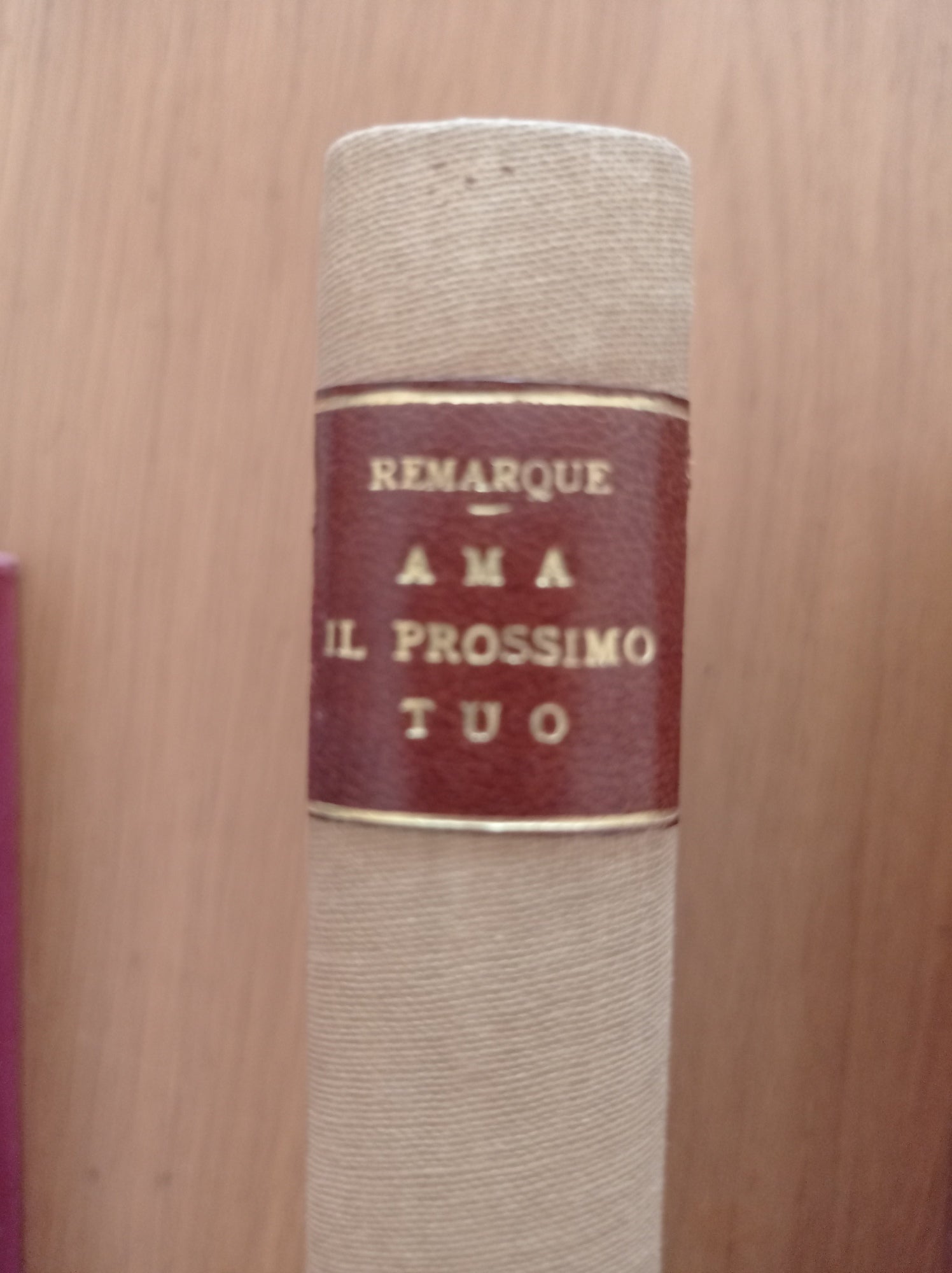 Ama il prossimo tuo - copertina