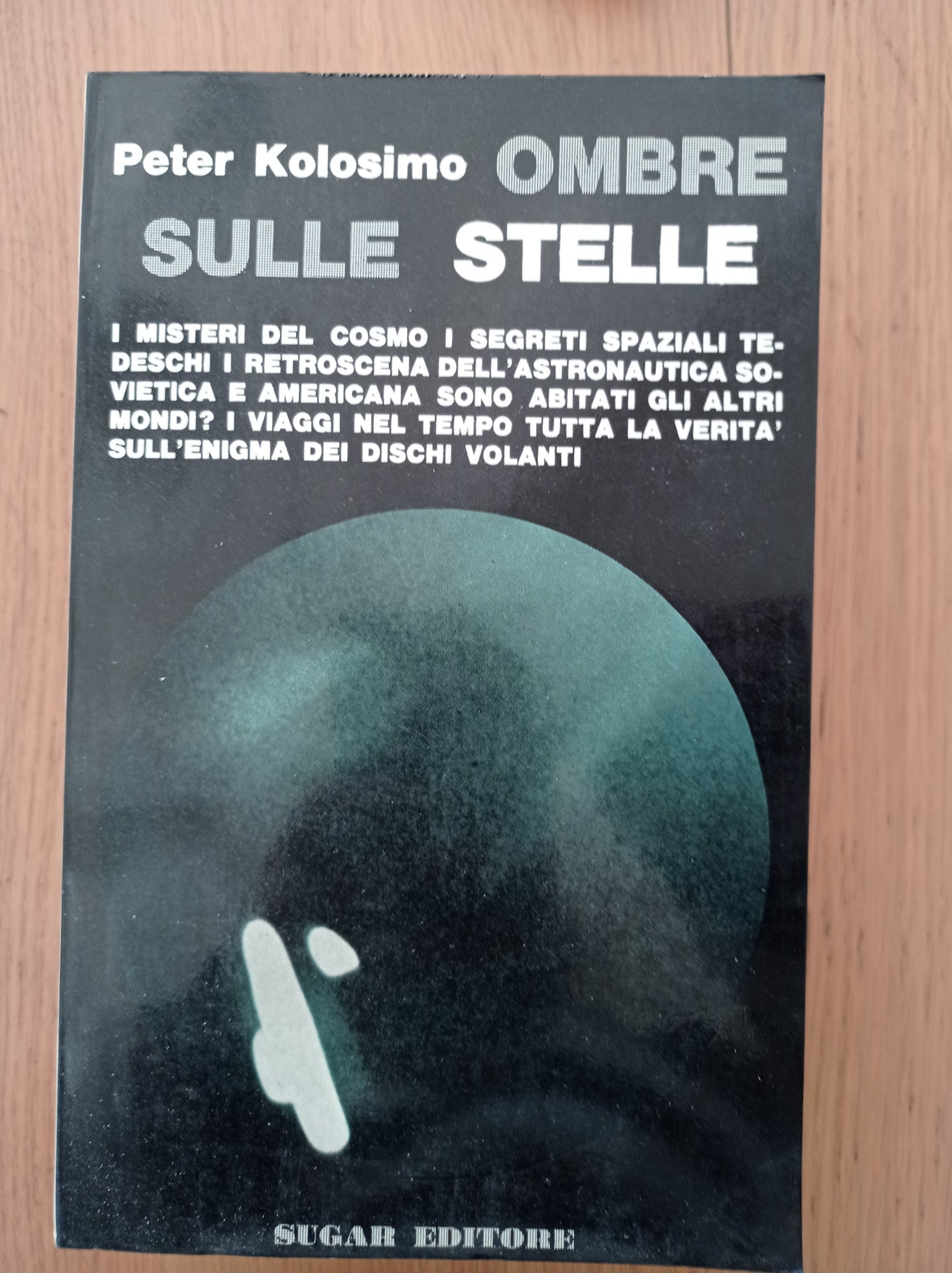 Ombre sulle stelle - copertina