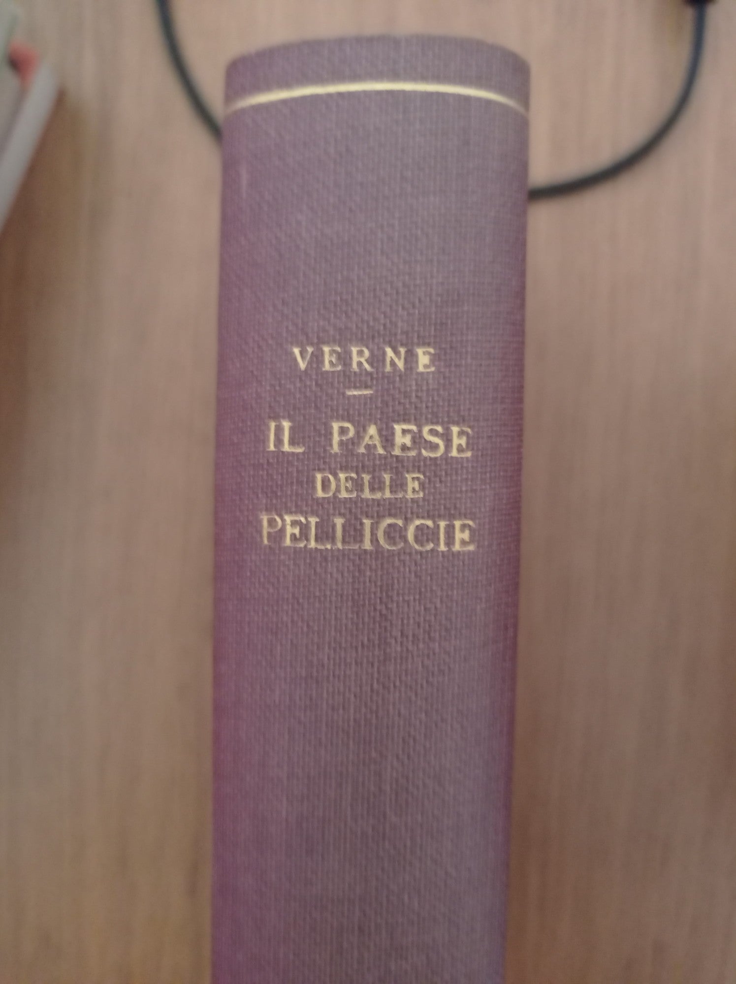 Il paese delle pelliccie - copertina