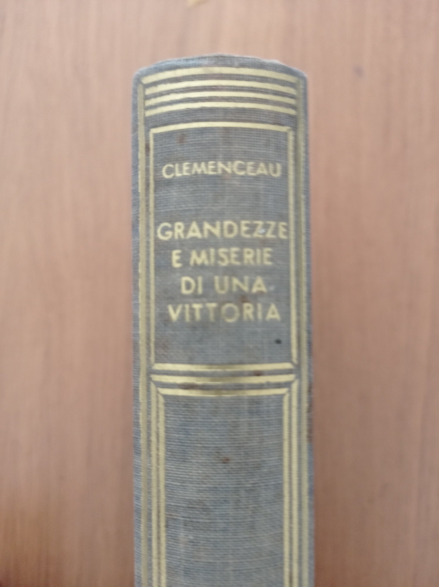 Grandezze e miserie di una vittoria - copertina