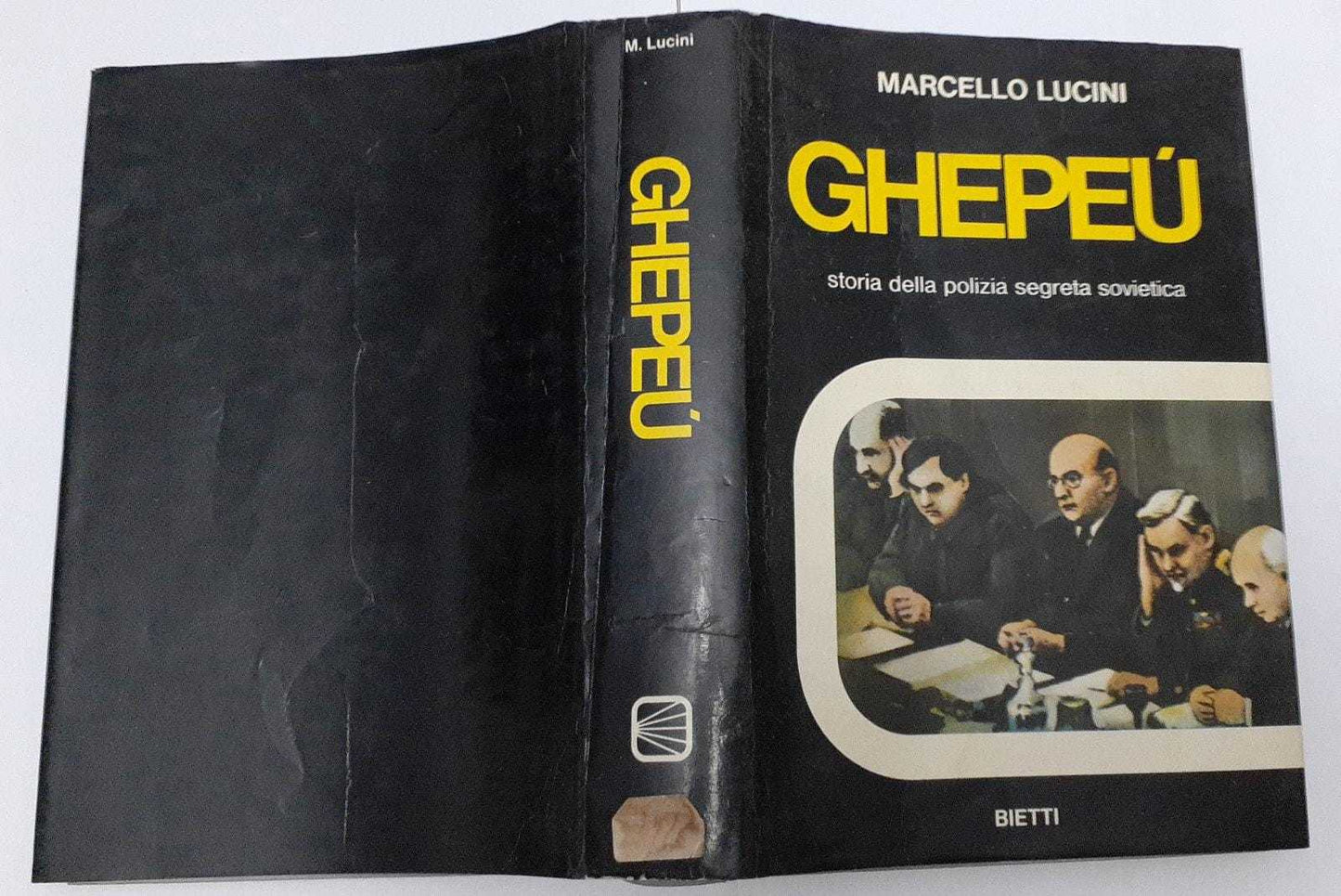 Ghepeù. Storia della polizia segreta sovietica - copertina