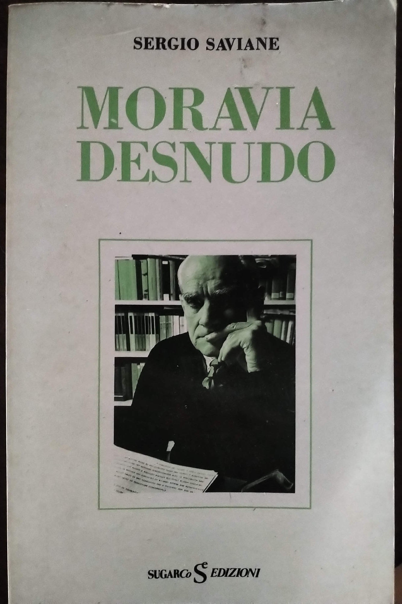 Moravia desnudo - copertina