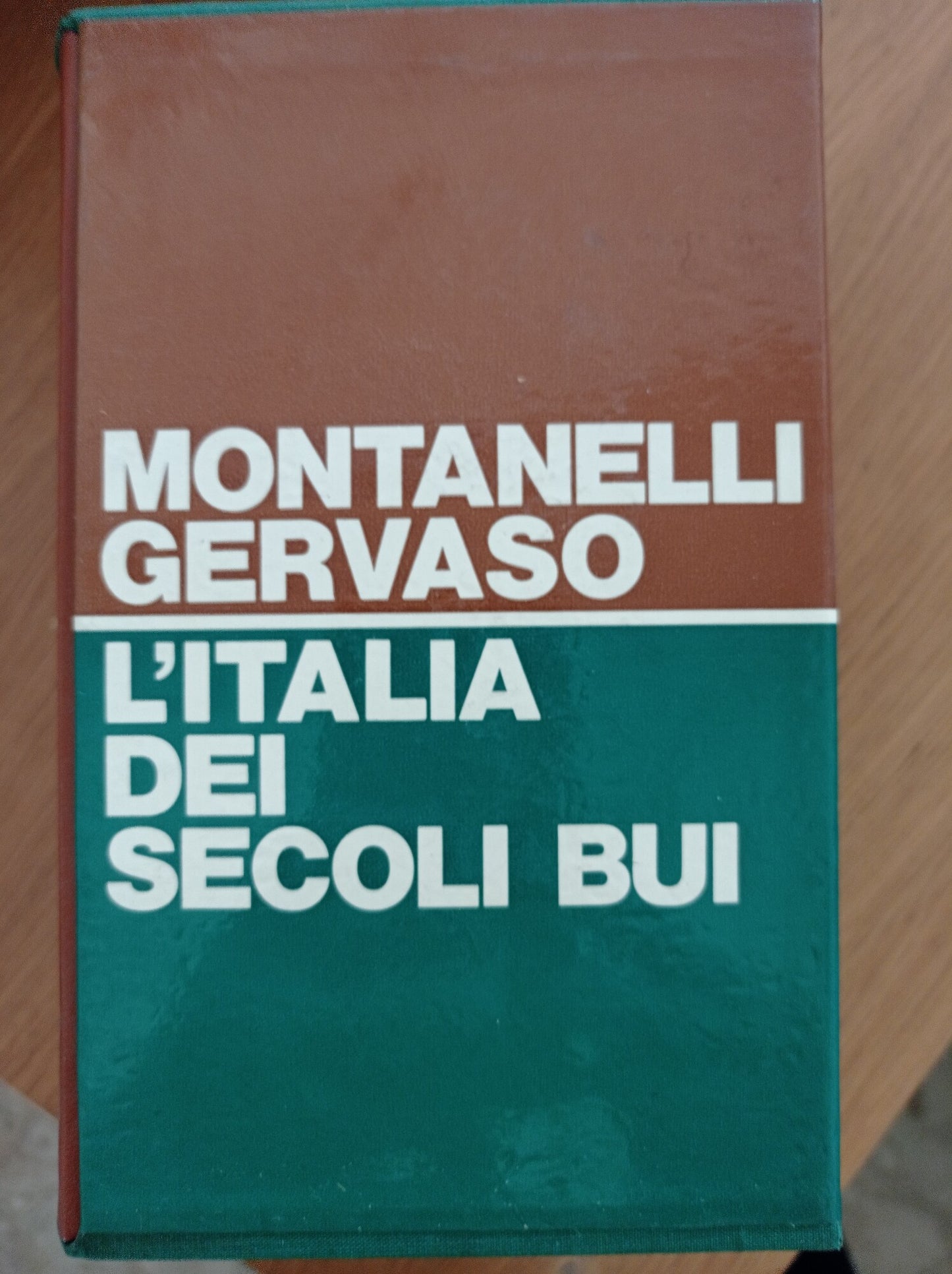 L'Italia dei secoli bui - copertina