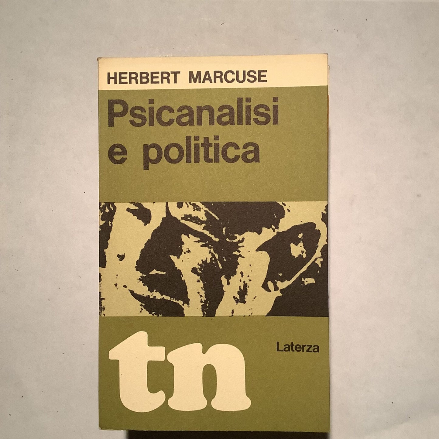 Psicanalisi e politica - copertina