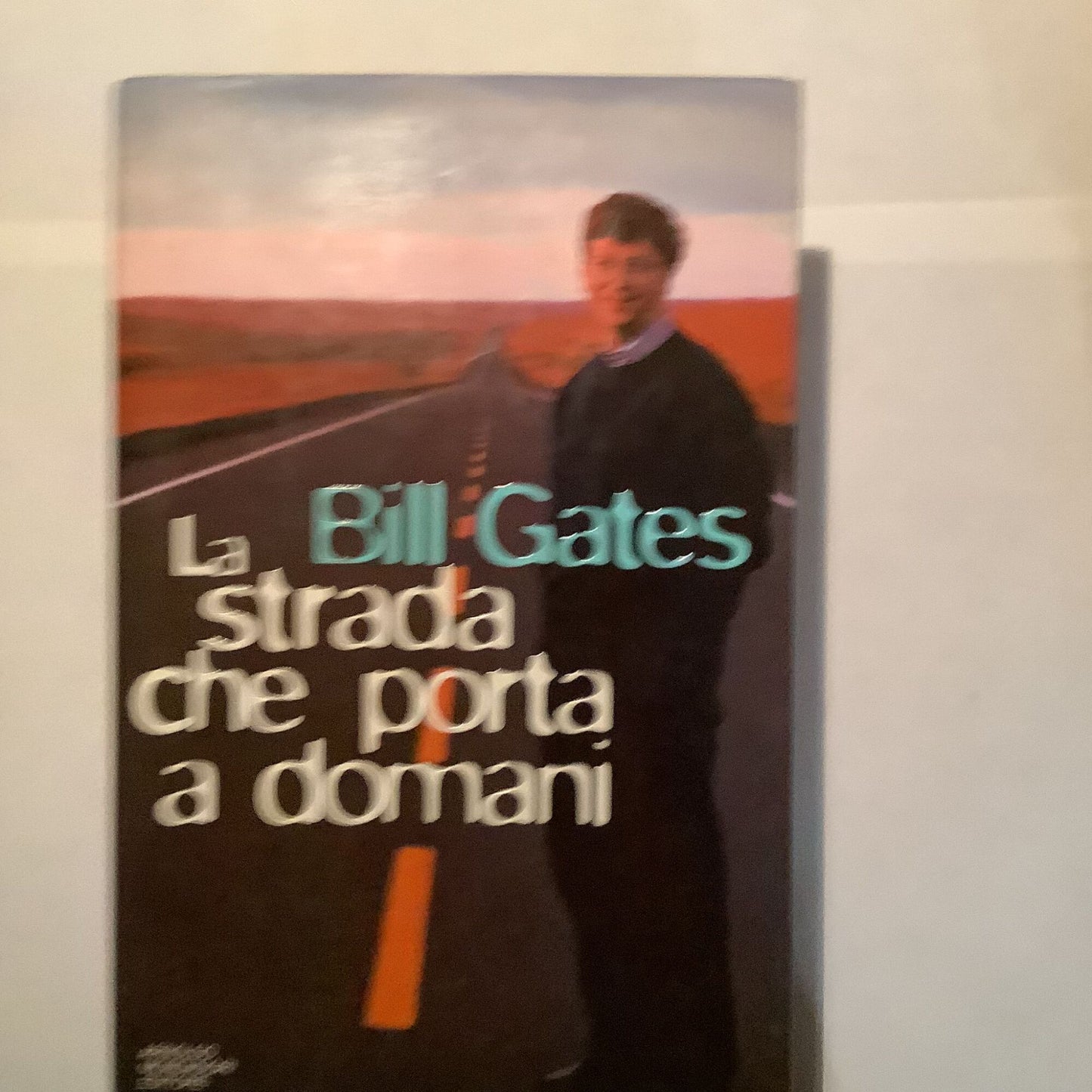 La strada che porta a domani - copertina