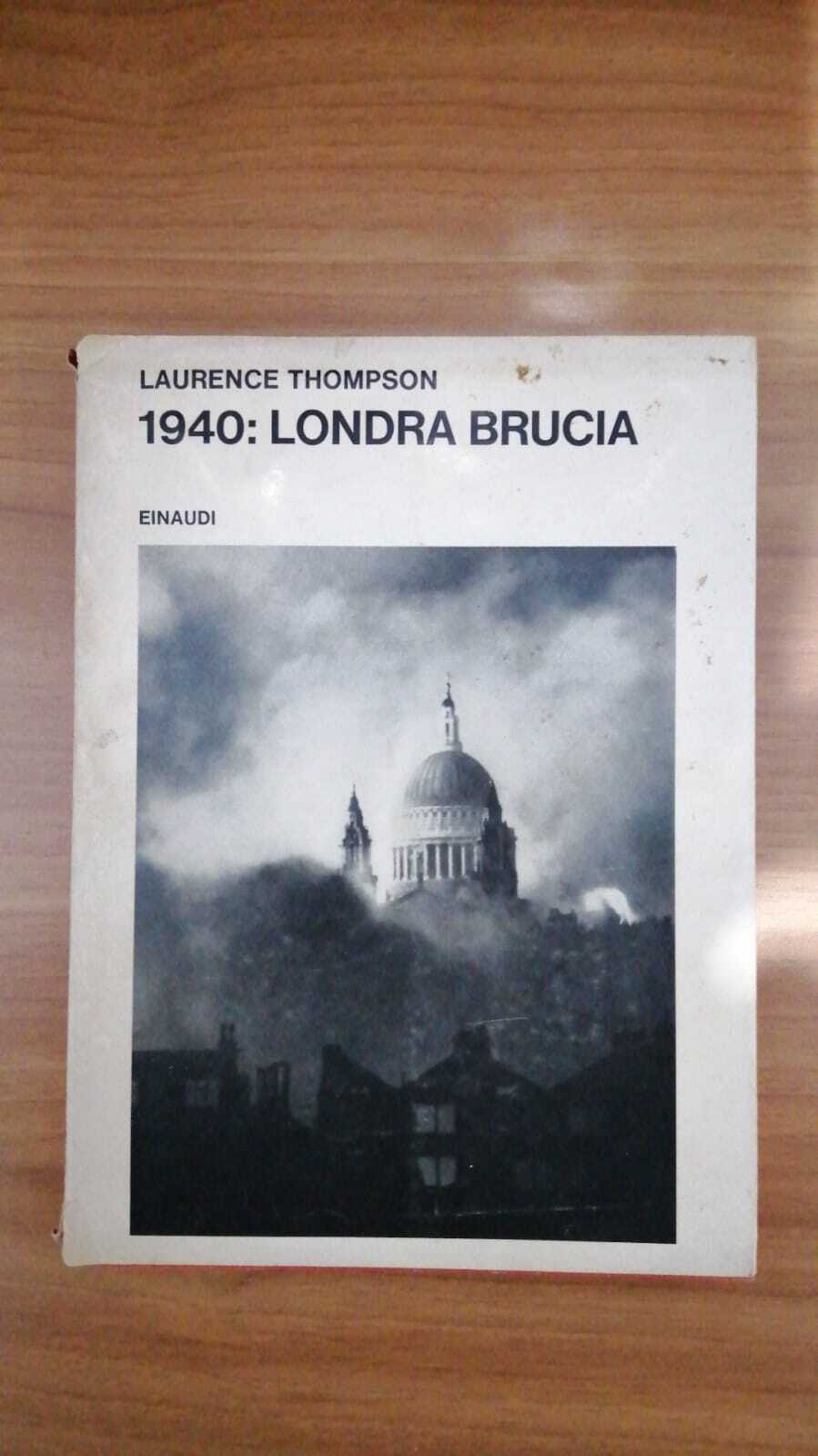 1940: Londra brucia - copertina