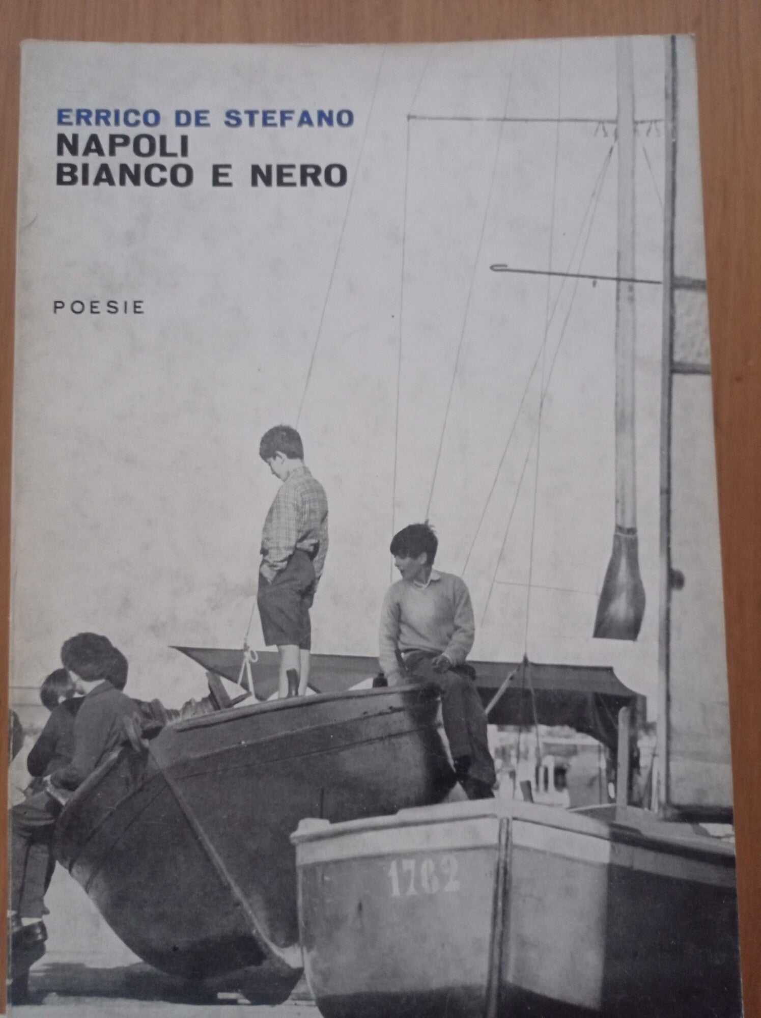 Napoli bianco e nero - copertina