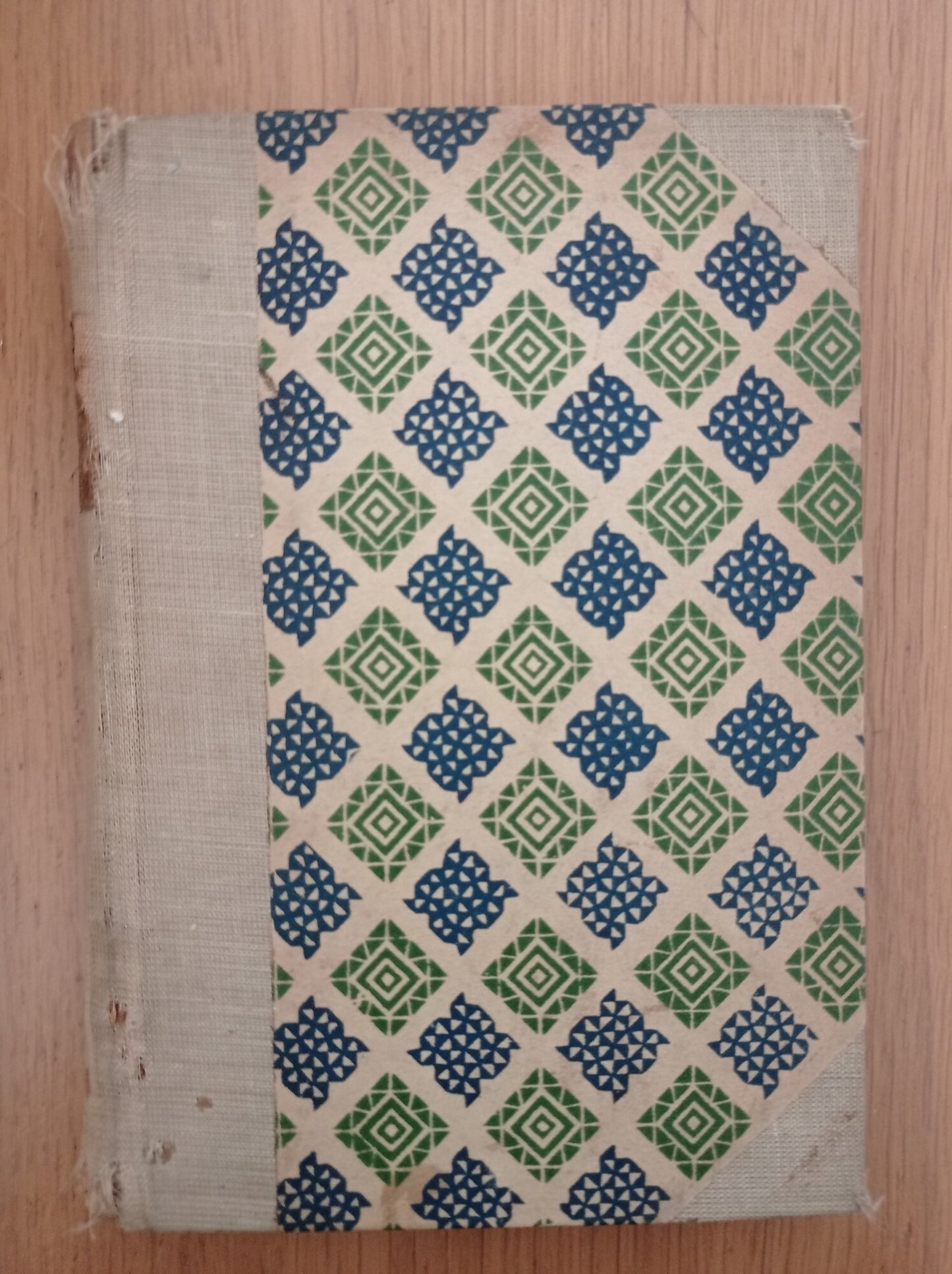 Il fiore sotto gli occhi - copertina