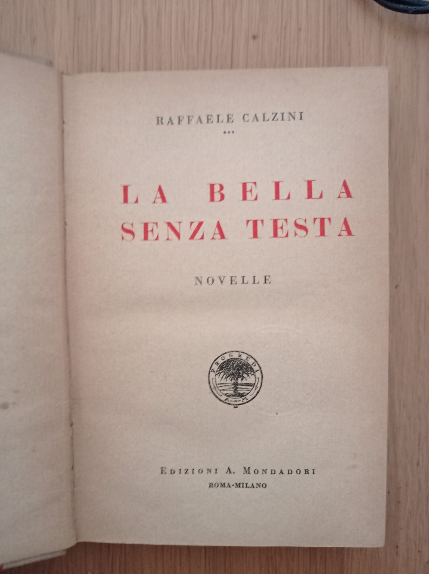 La bella senza testa - copertina