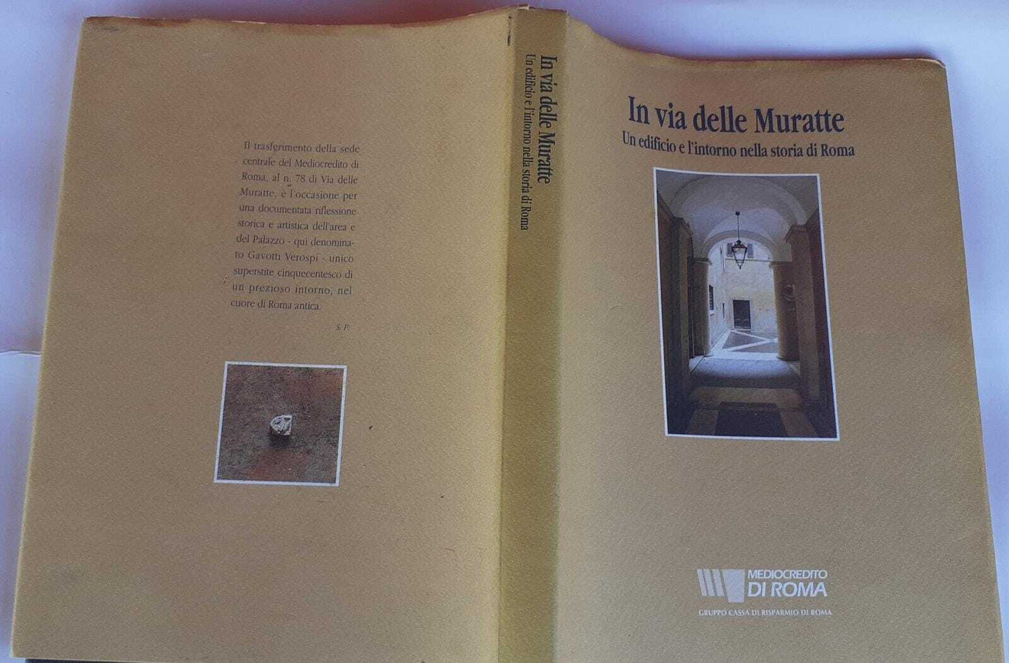 In via delle Muratte. Un edificio e l'intorno nella storia di Roma - copertina