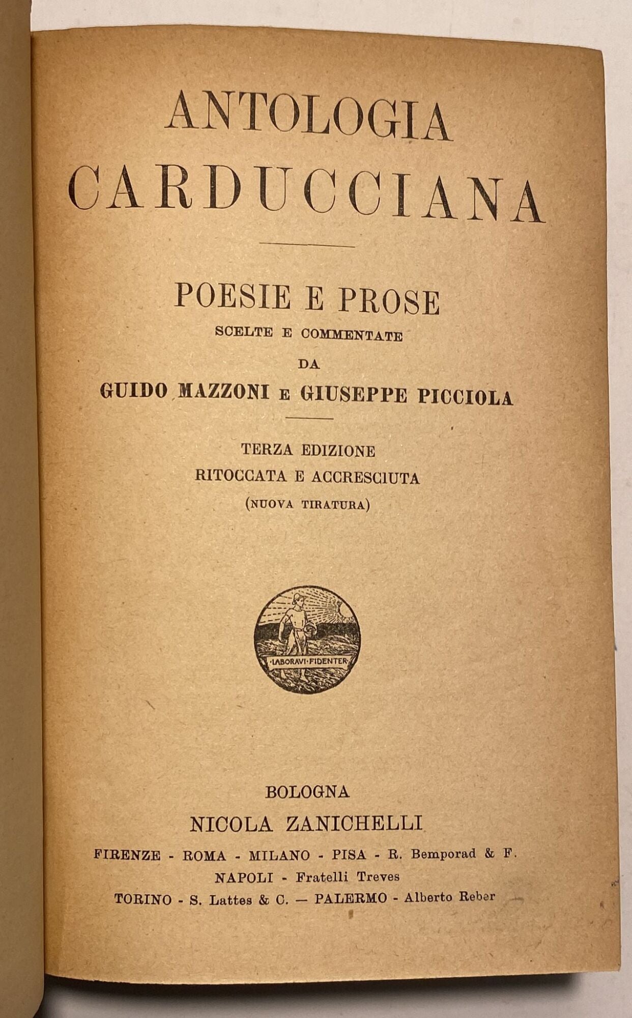 Antologia Carducciana. Poesie e prose scelte e commentate - copertina