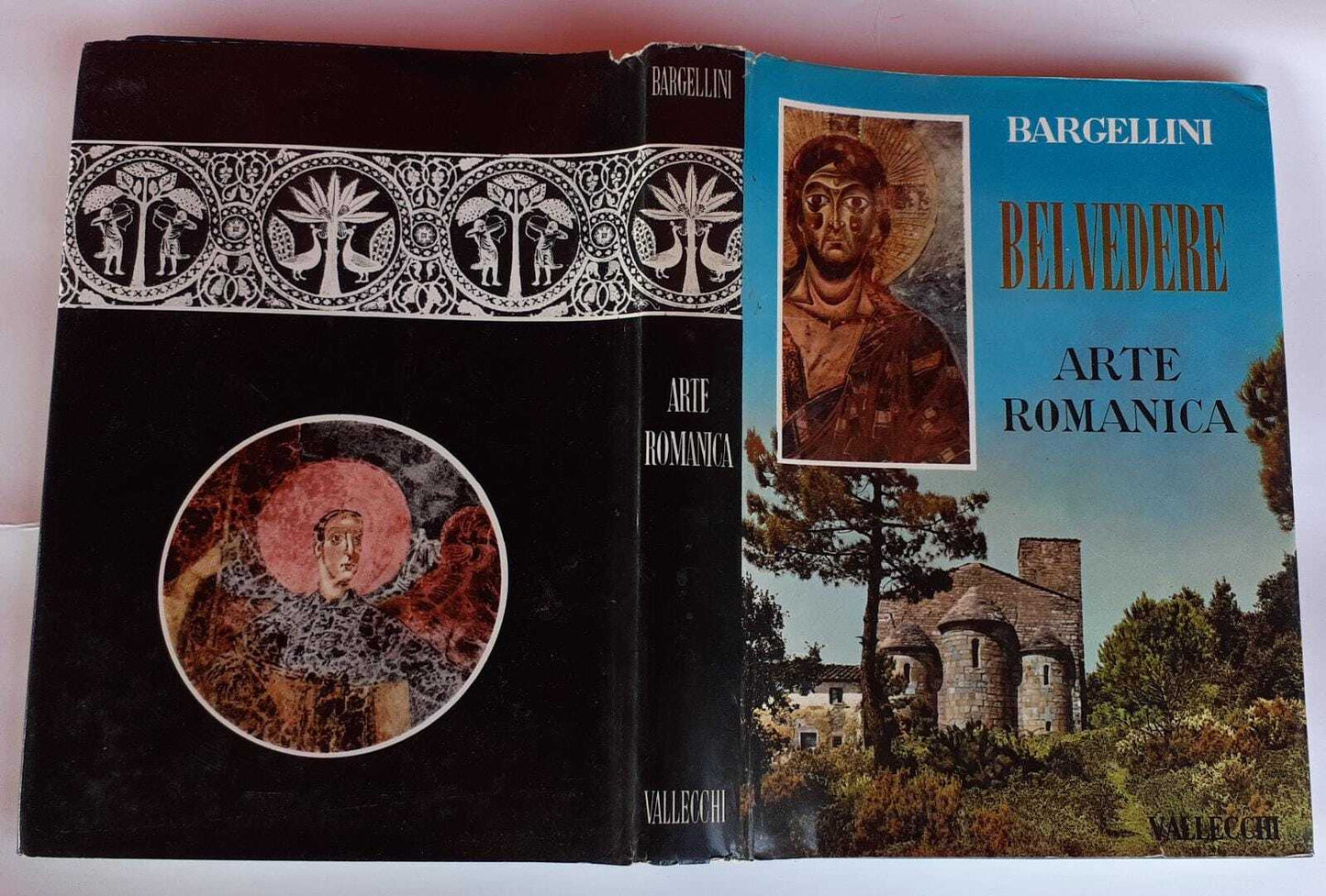 Belvedere.  Panorama storico dell'arte. L'arte romanica - copertina