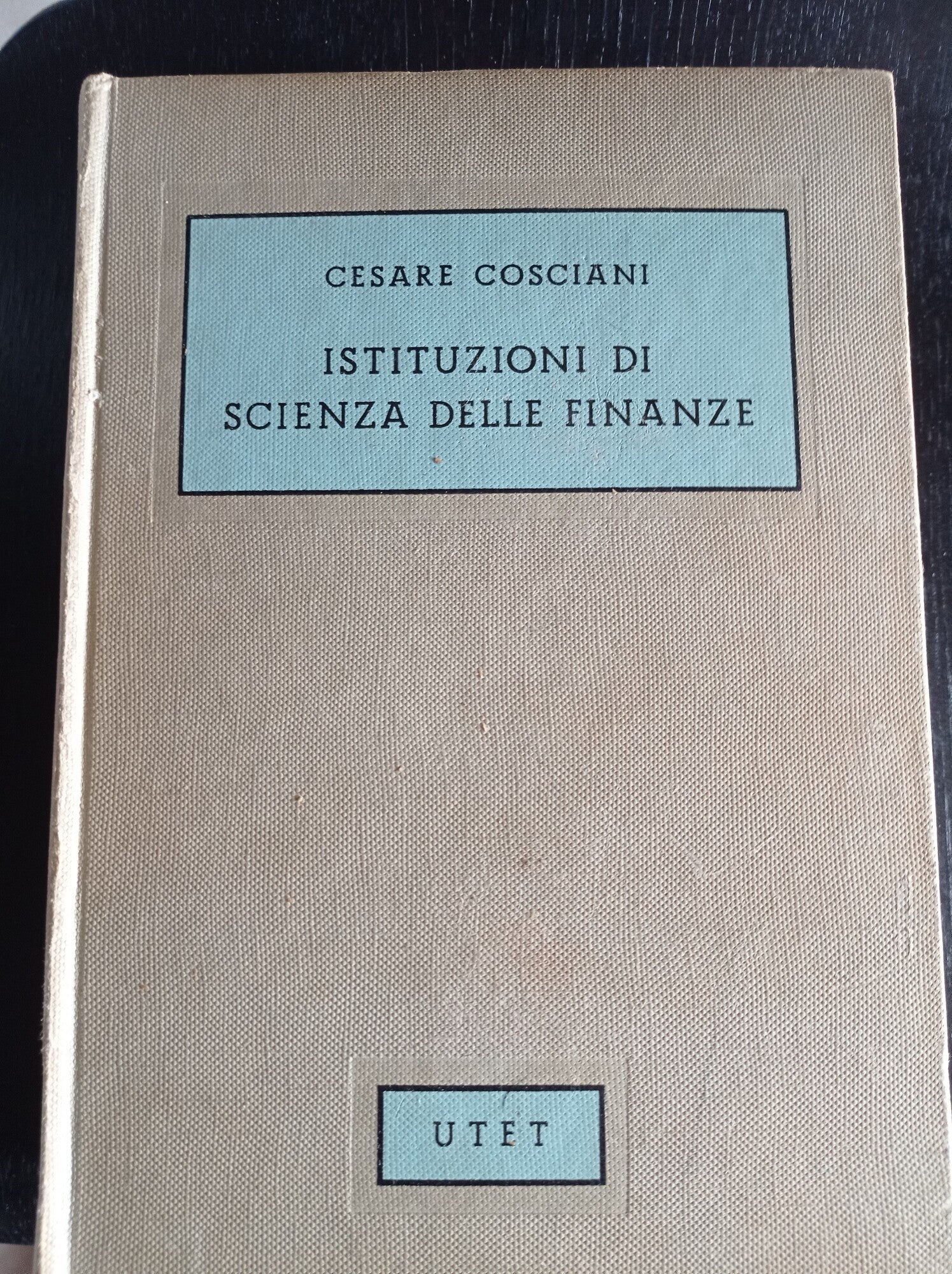 Istituzioni di scienza delle finanze - copertina