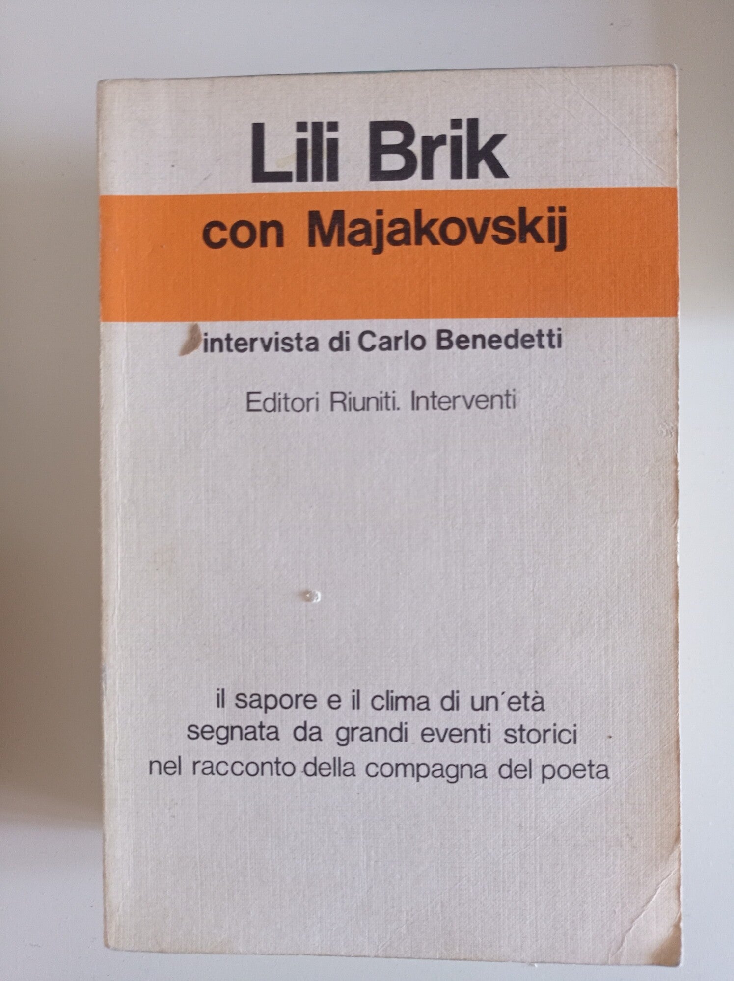 Con Majakovskij intervista di Carlo Benedetti - copertina
