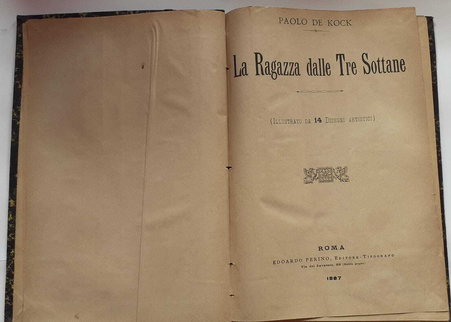 La ragazza dalle tre sottane - copertina