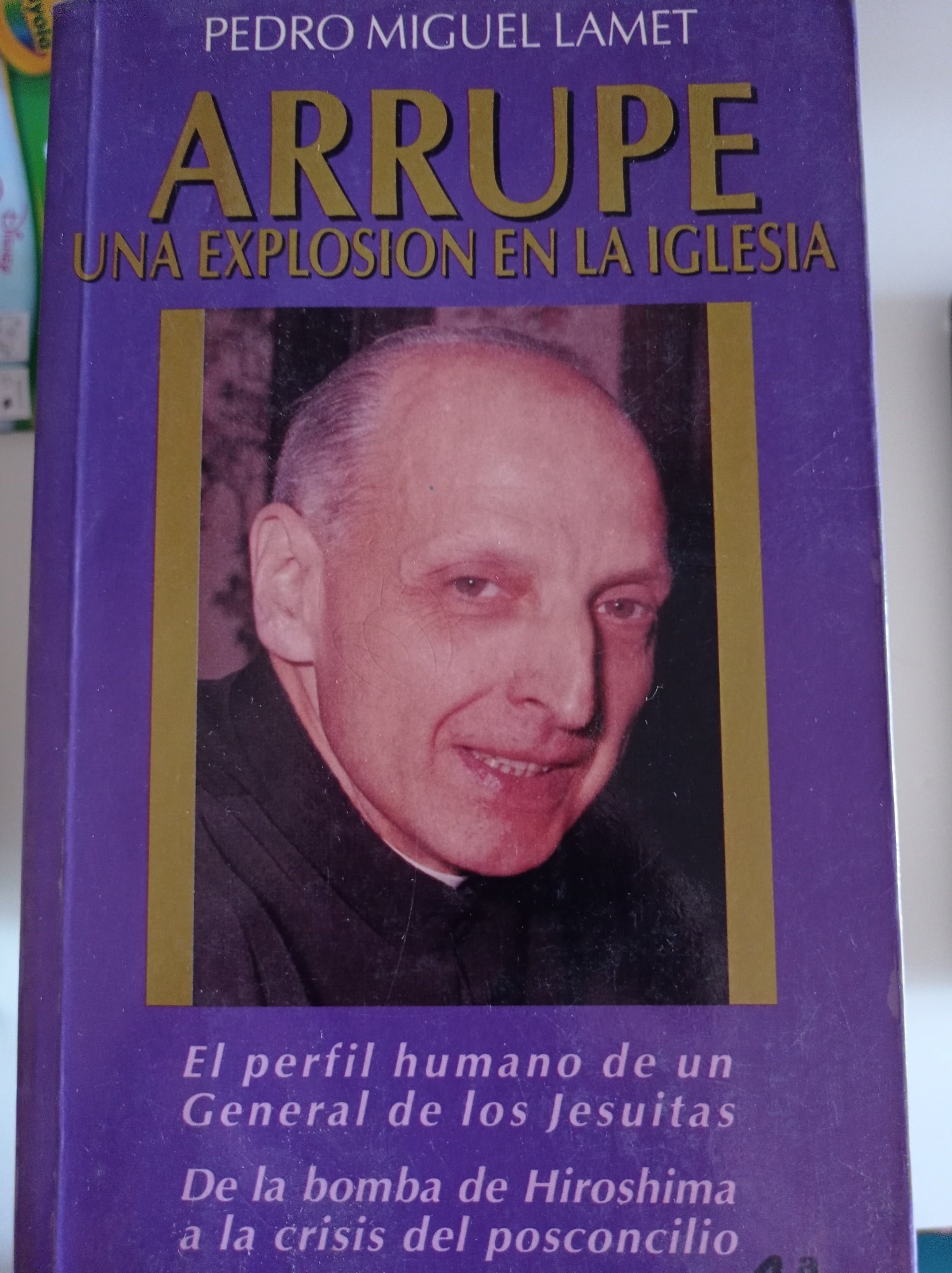 Una explosión en la Iglesia - copertina