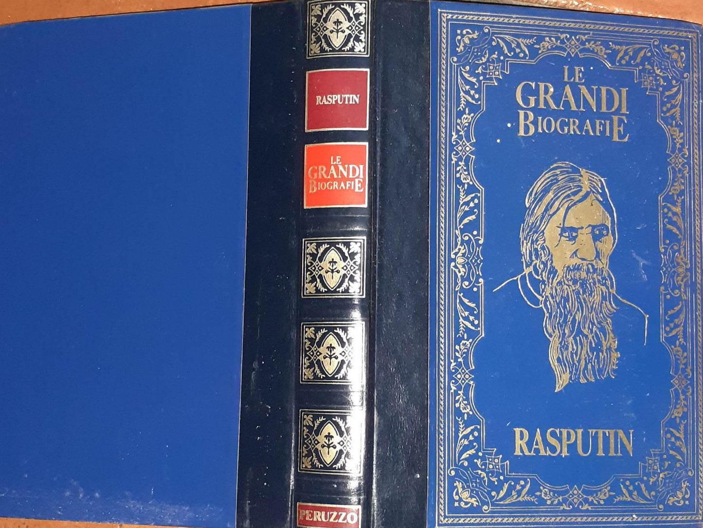 La vita di Rasputin. Il monaco diabolico che causo' la fine degli zar - copertina