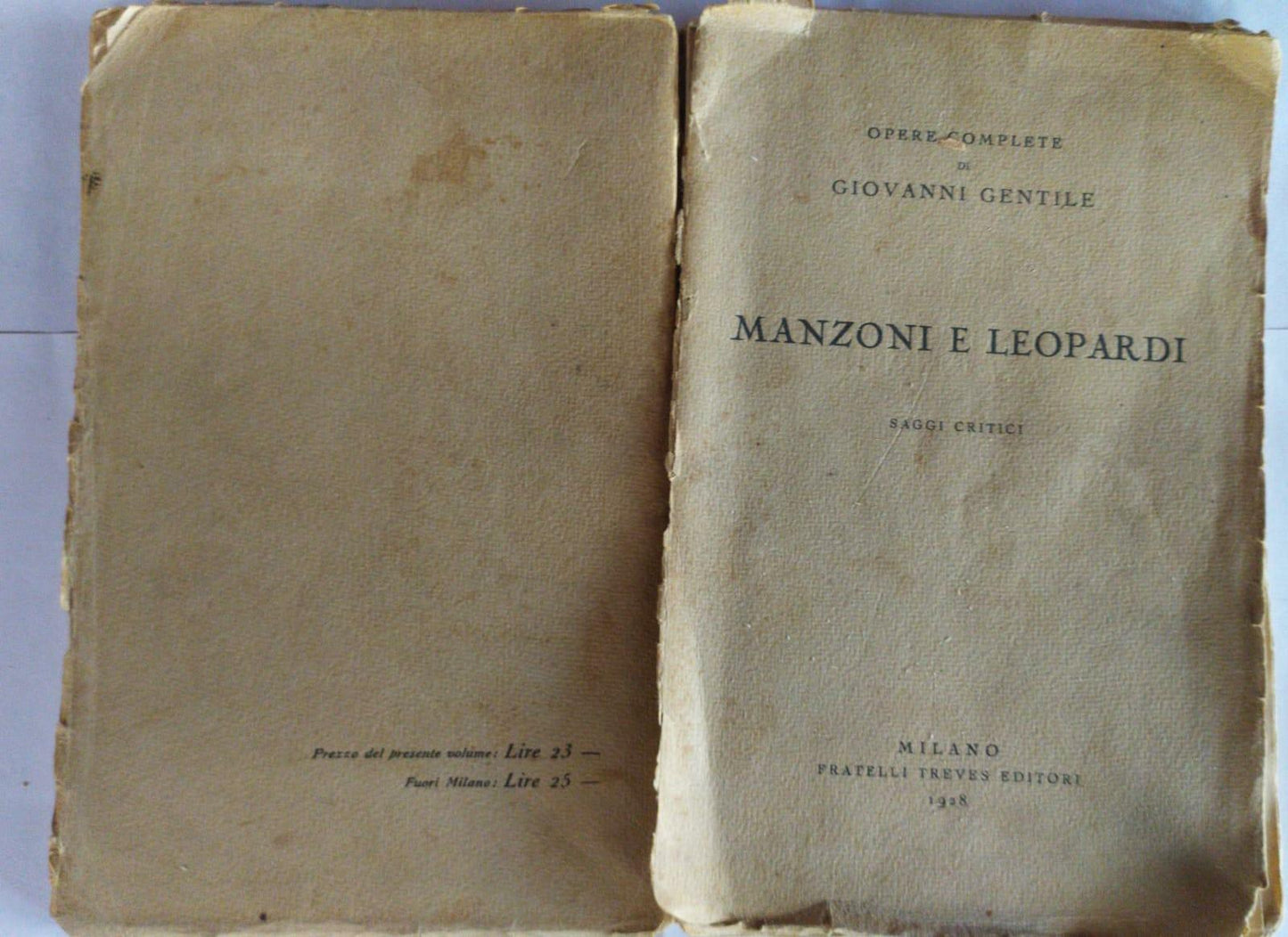 Manzoni e Leopardi saggi critici - copertina