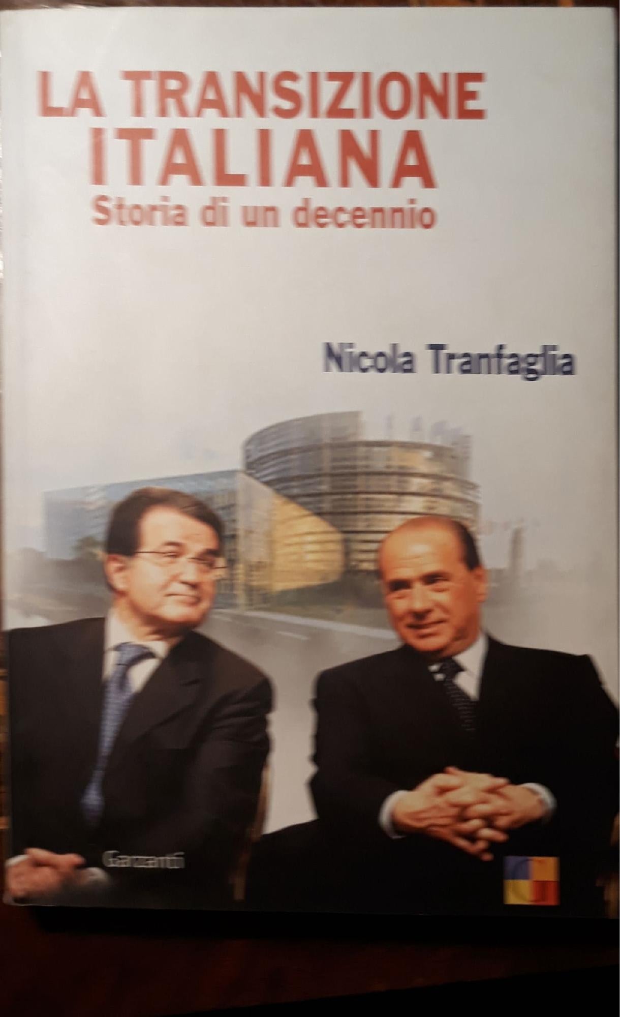 La transizione italiana : storia di un decennio - copertina