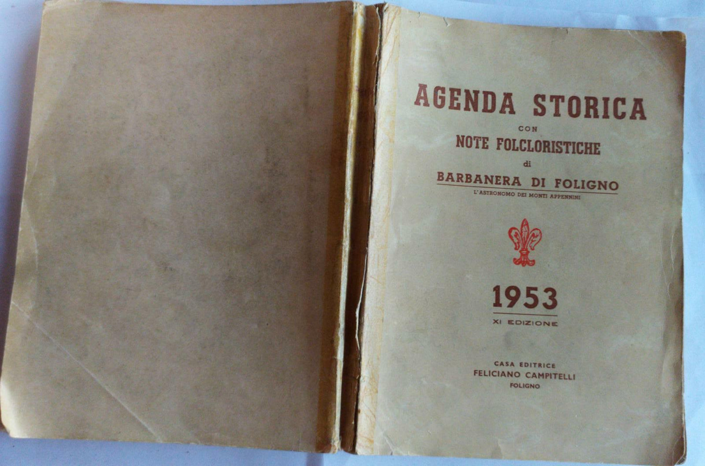 Agenda storica con note folcloristiche - copertina
