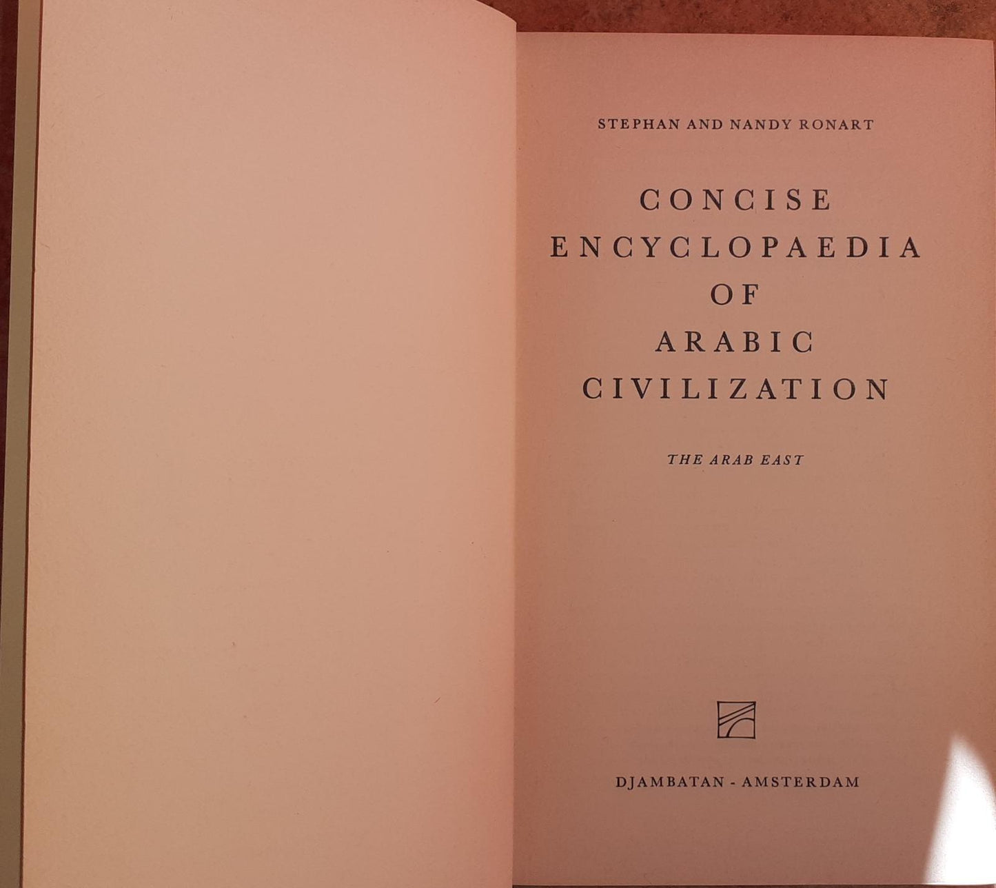 Concise encyclopaedia of Arabic Civilization - copertina