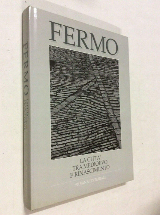 Fermo. La città tra Medioevo e Rinascimento - copertina