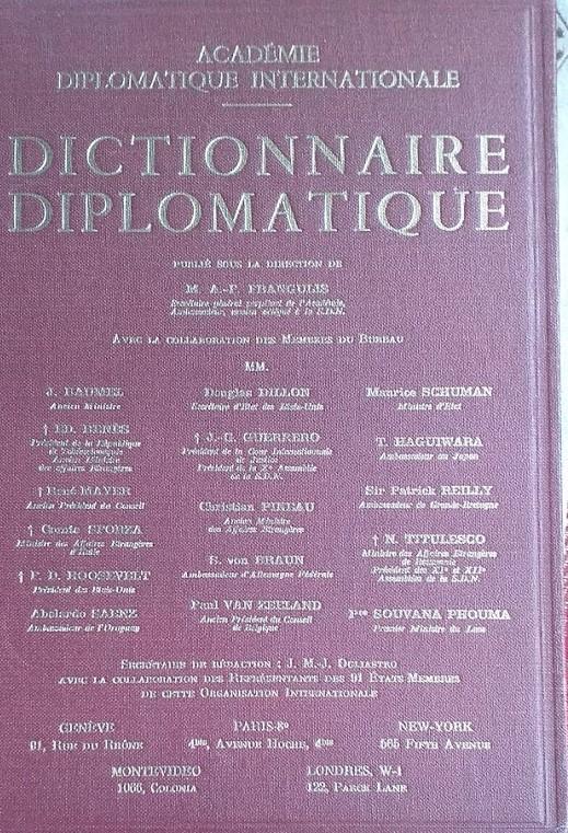 Dictionnaire Diplomatique Internationale - copertina