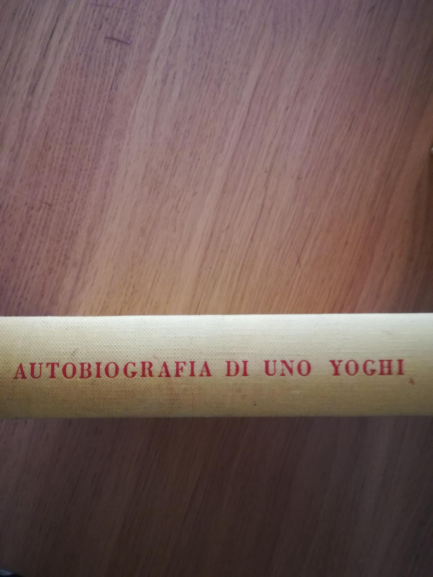 Autobiografia dei uno Yoghi - copertina