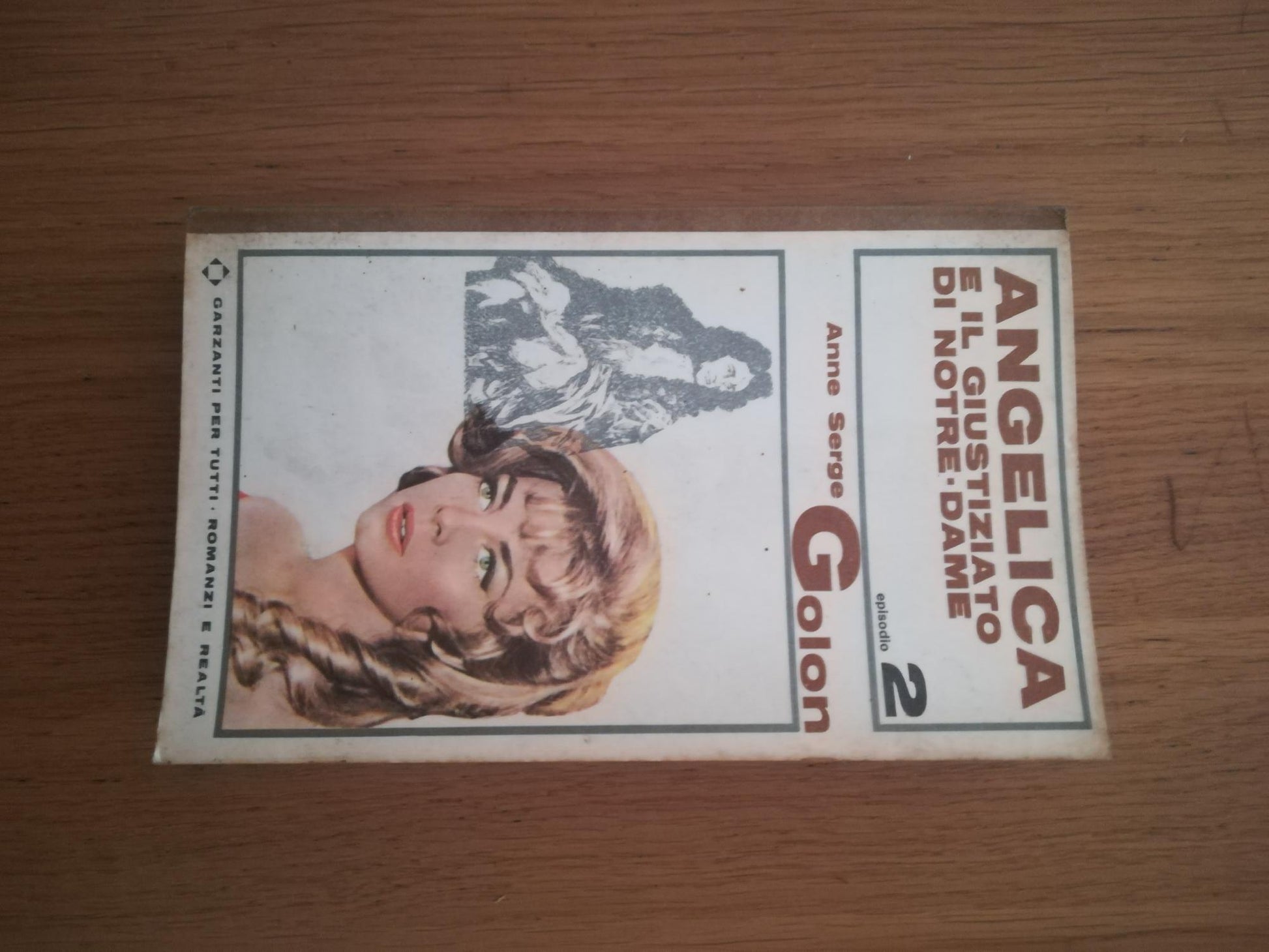 Angelica e il giustiziato di Notre - Dame - copertina