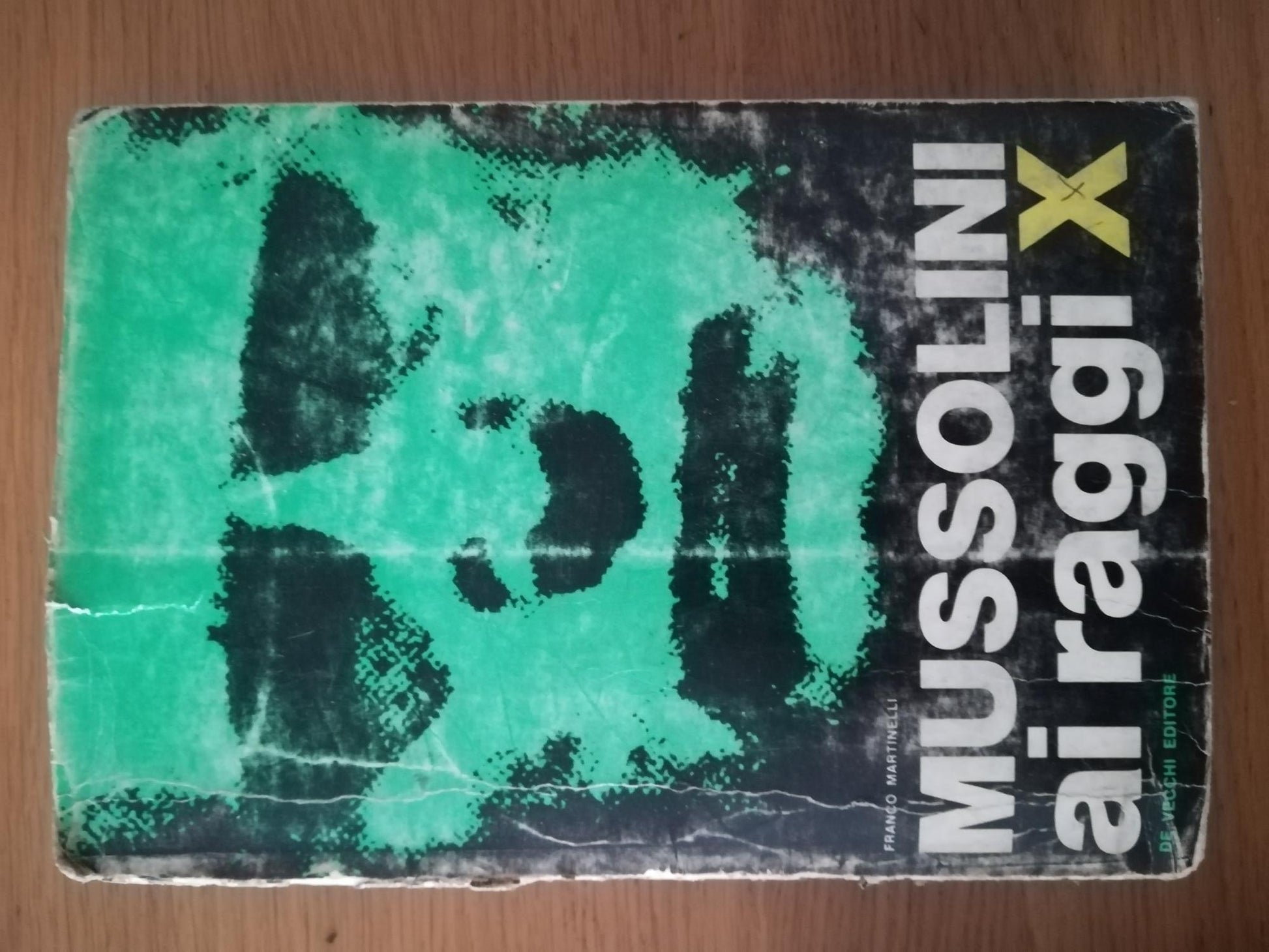 Mussolini ai raggi X - copertina