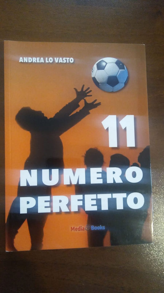 11 Numero perfetto: Calcievolmente - copertina