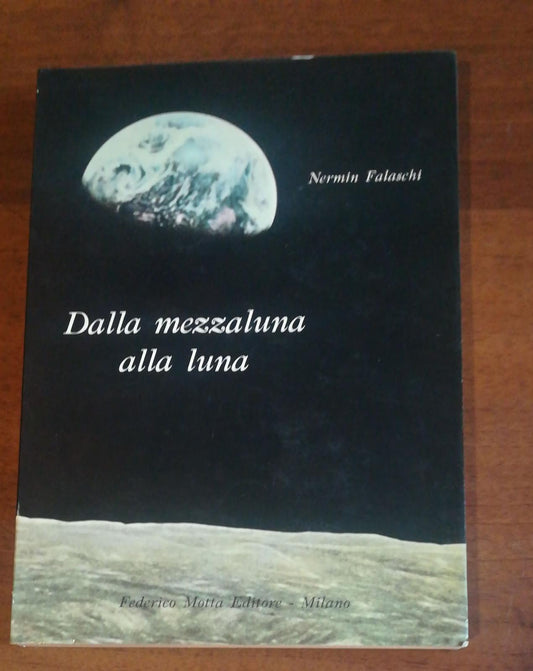 DALLA MEZZALUNA ALLA LUNA - copertina