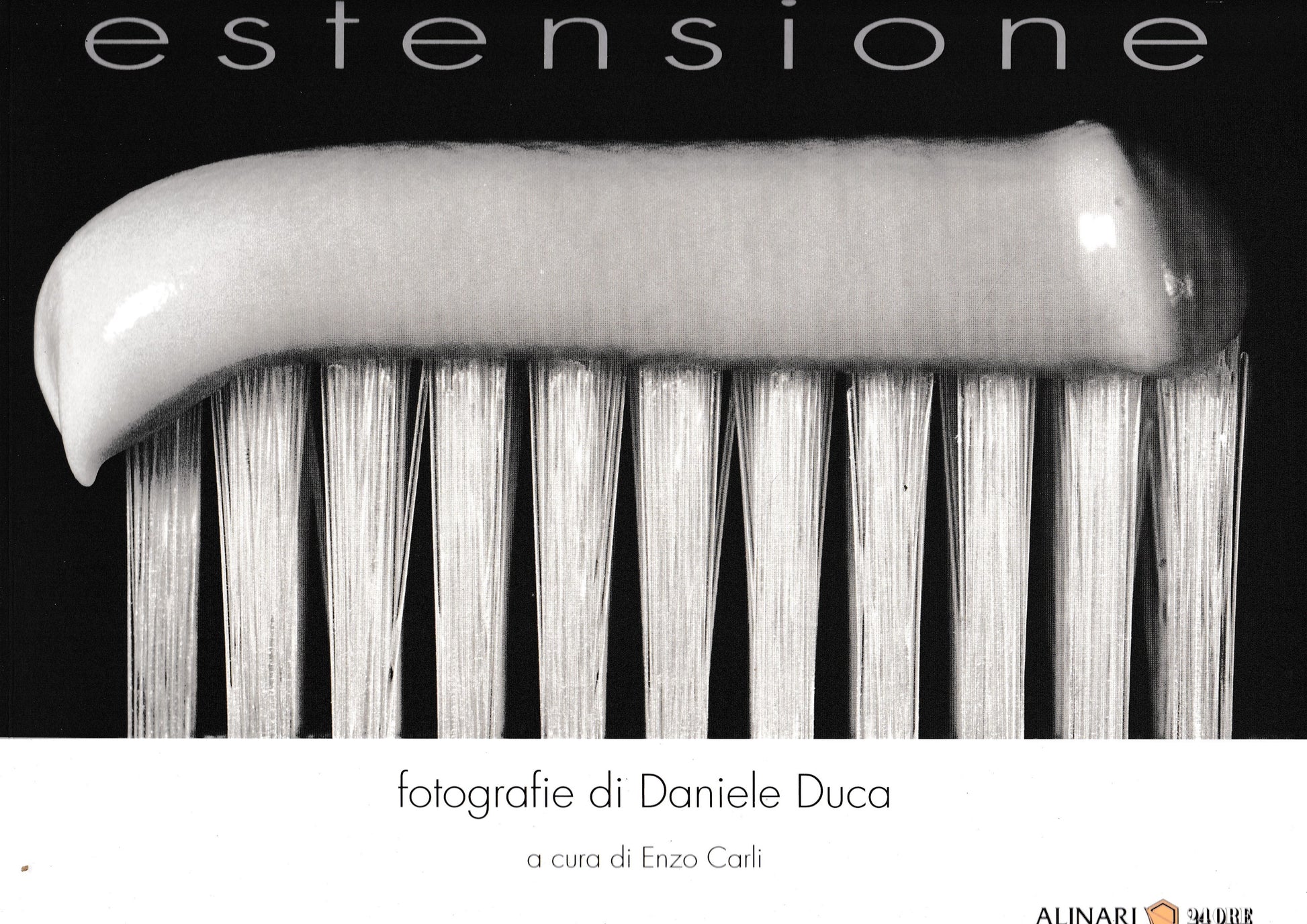 Estensione. Fotografie di Daniele Duca. Ediz. italiana e inglese - copertina