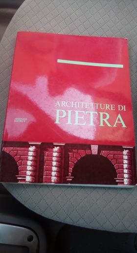 architetture di pietra - copertina