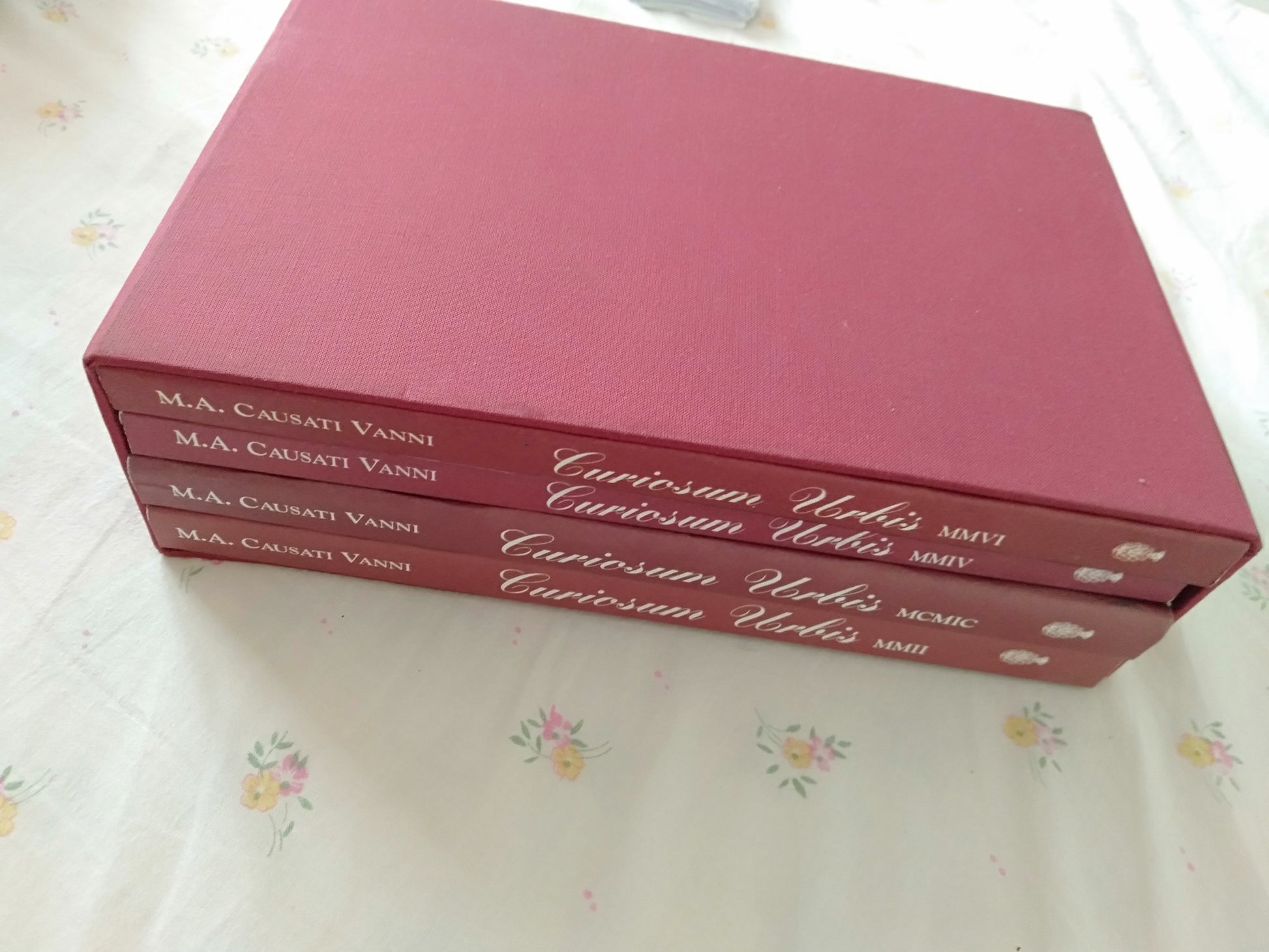 Curiosità urbis 4 volumi con cofanetto - copertina