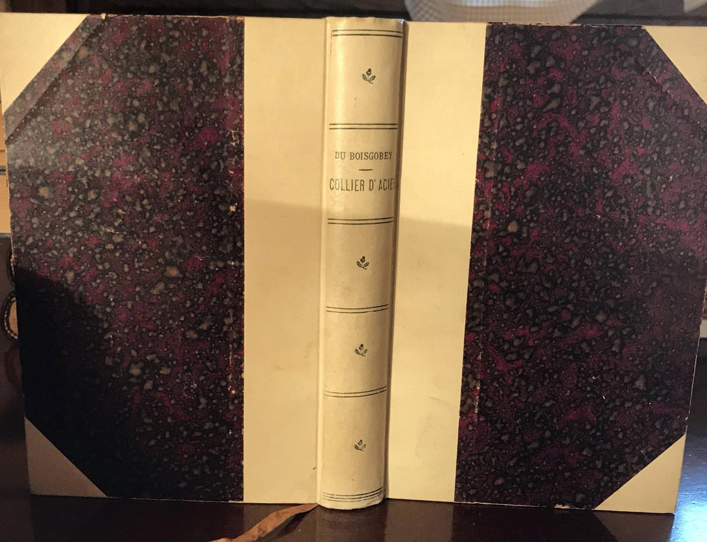 Collier D'acier - copertina